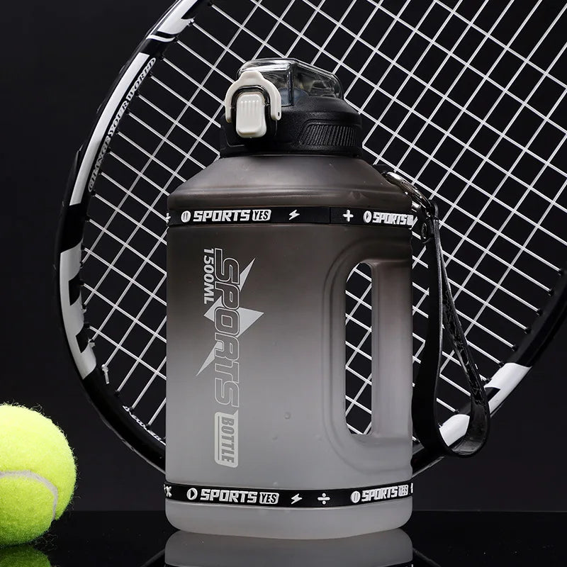Botella de agua deportiva de 1,5L
