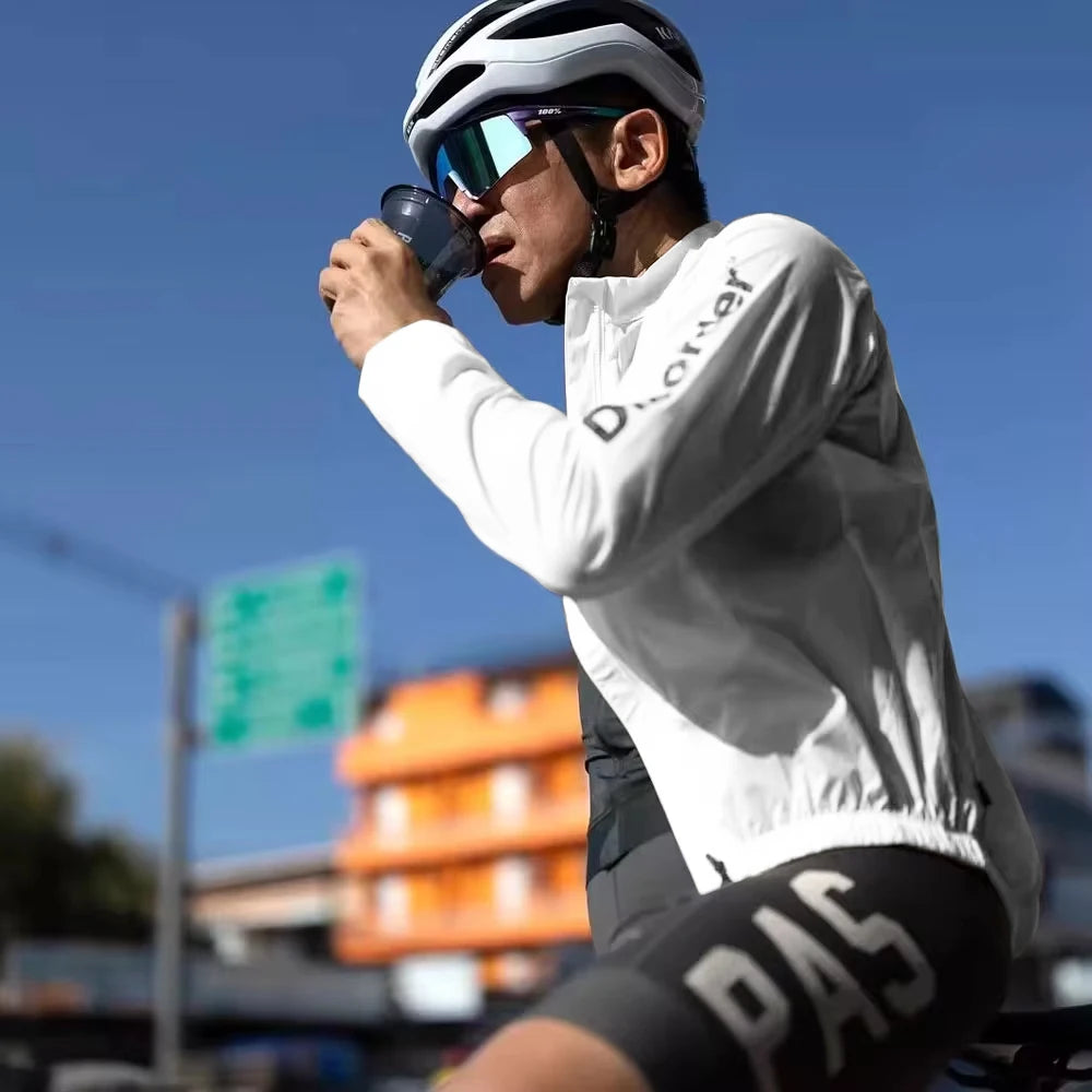 Chaqueta de ciclismo ligera impermeable