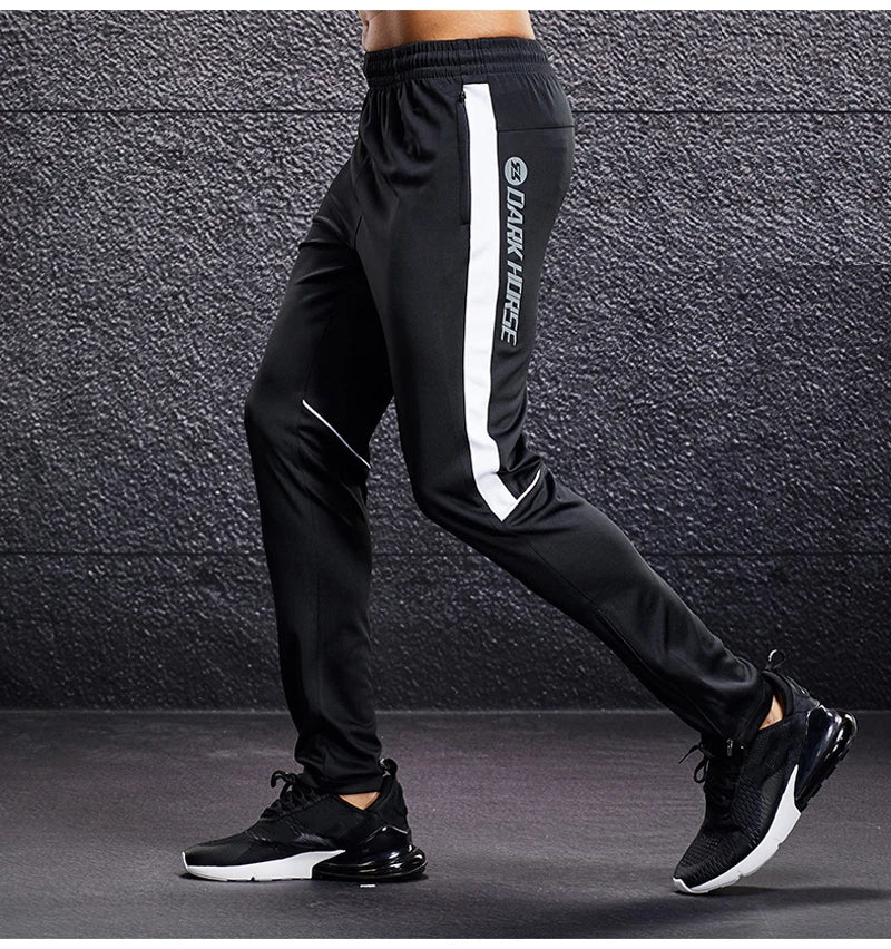 Pantalones deportivos para hombre
